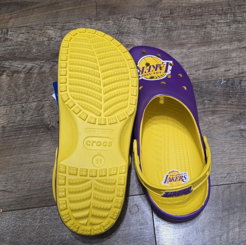 Crocs LA Lakers Sandals Men Size 11 - Picture 13 of 13
